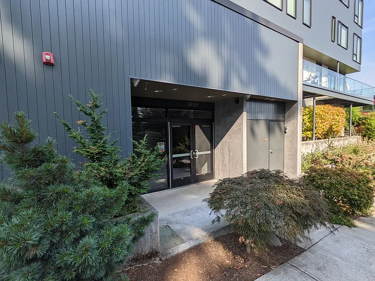 Viewpoint Terrace Apartments — Photo 140