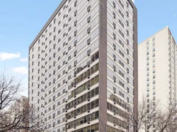 360 W Wellington Ave, Chicago, IL