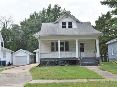 705 SW 2nd Ave, Aledo, IL, 61231