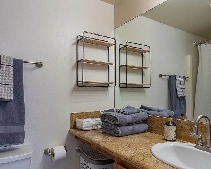 513 S Beech St #B — Photo 11