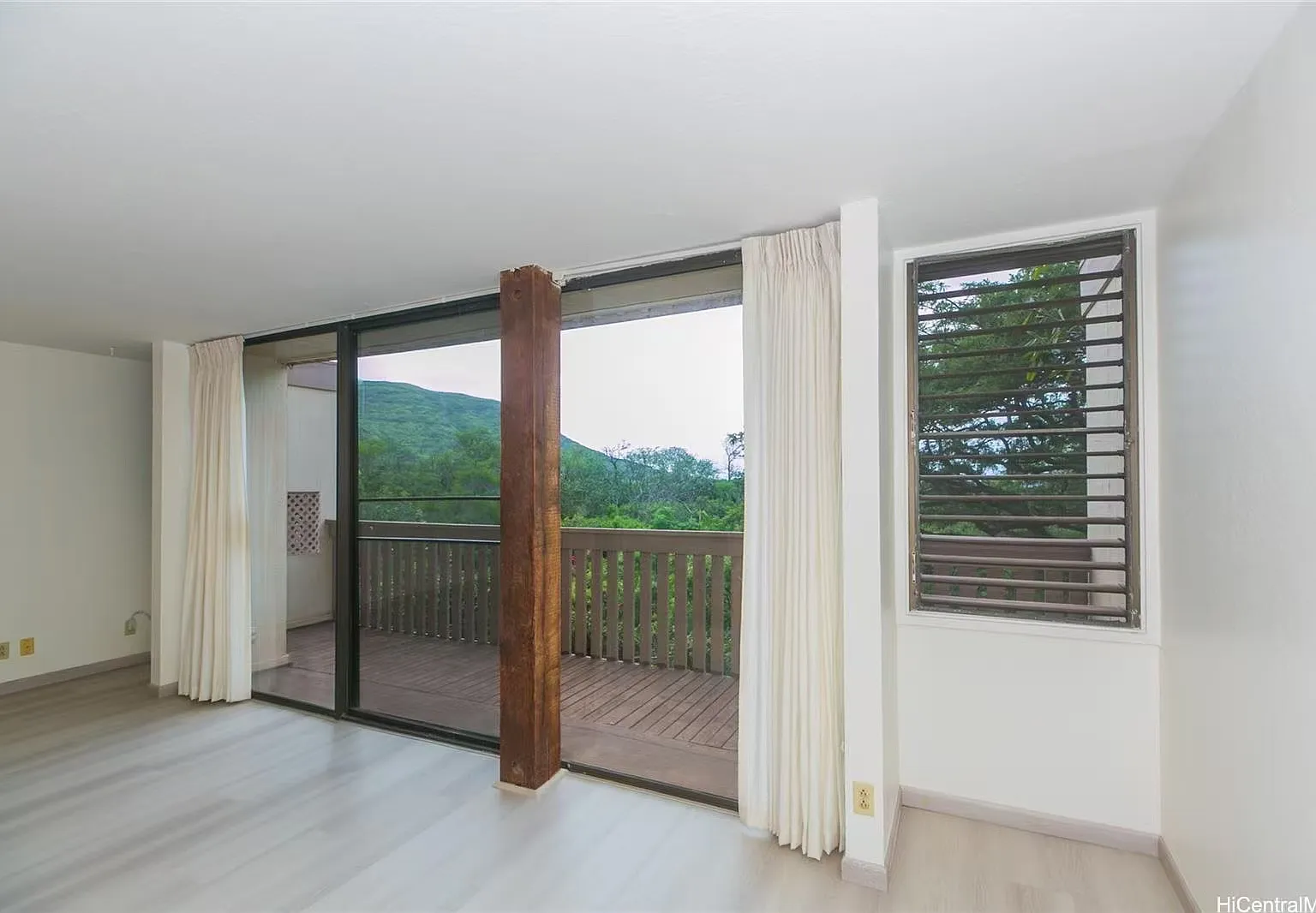 2 bed, 815 sqft, $1,900 — Photo 2