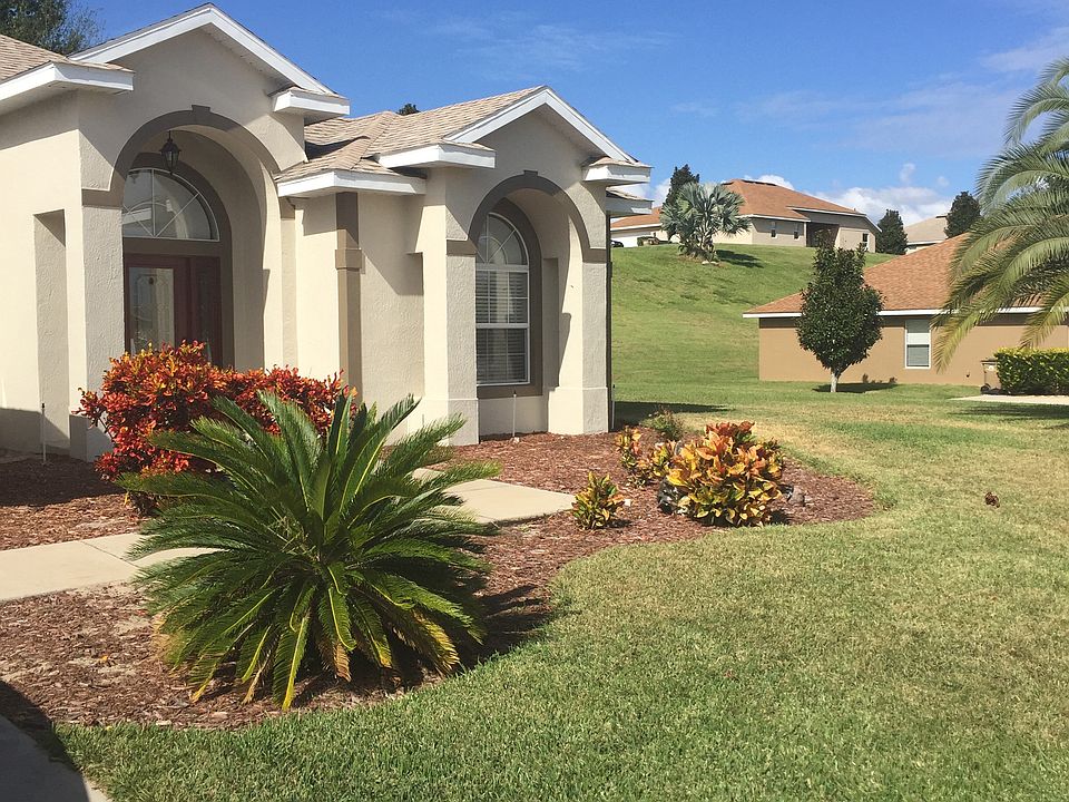 1st image of 12739 Colonnade Cir