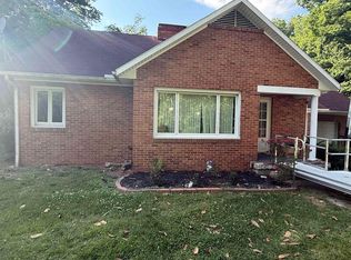 400 Kenwood Dr, Russell, KY 41169