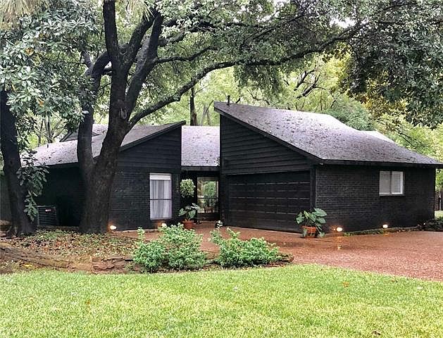 1st image of 13804 Wooded Creek Dr