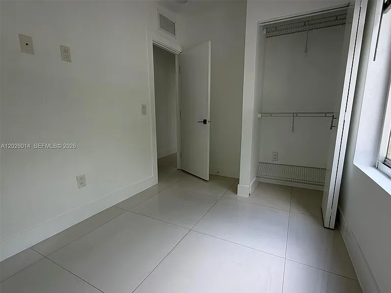 44 NW 10th Ave #3 — Photo 9