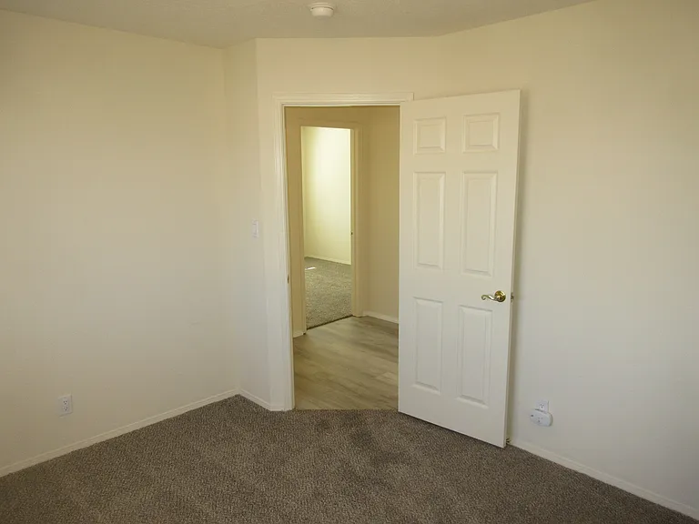 Guest Bedroom #1