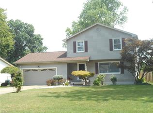 3441 Johnson Farm Dr, Canfield, OH