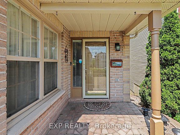 3rd image of 1683 Des Perdrix Cres