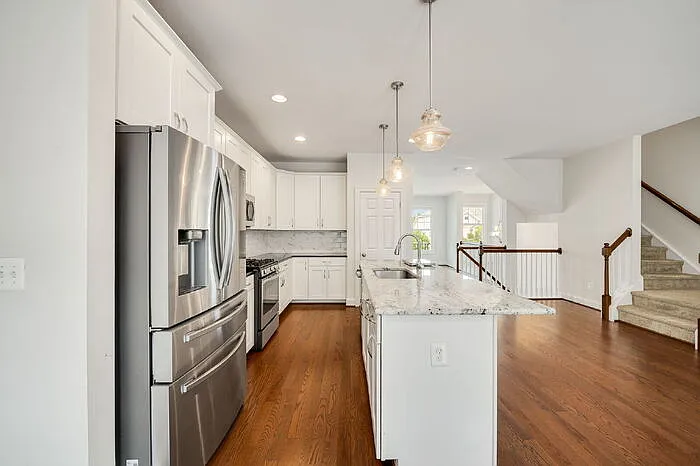 5413 Hickory Ann Dr — Photo 7