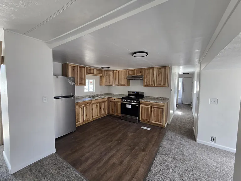 1601 E Locust Rd #222 — Photo 4