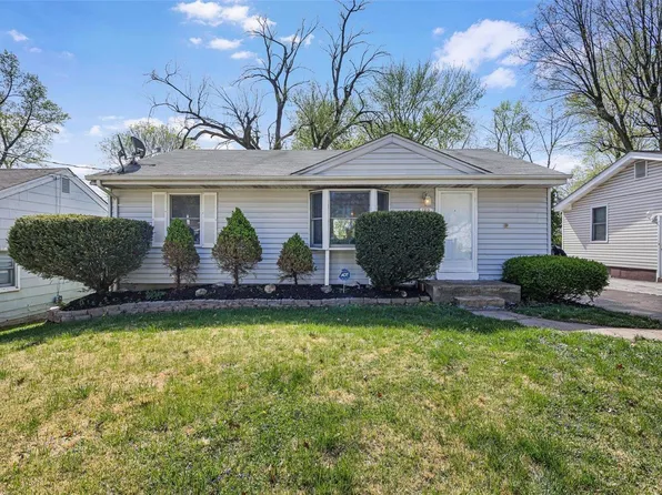 180 Bascom Dr, Saint Louis, MO 63135