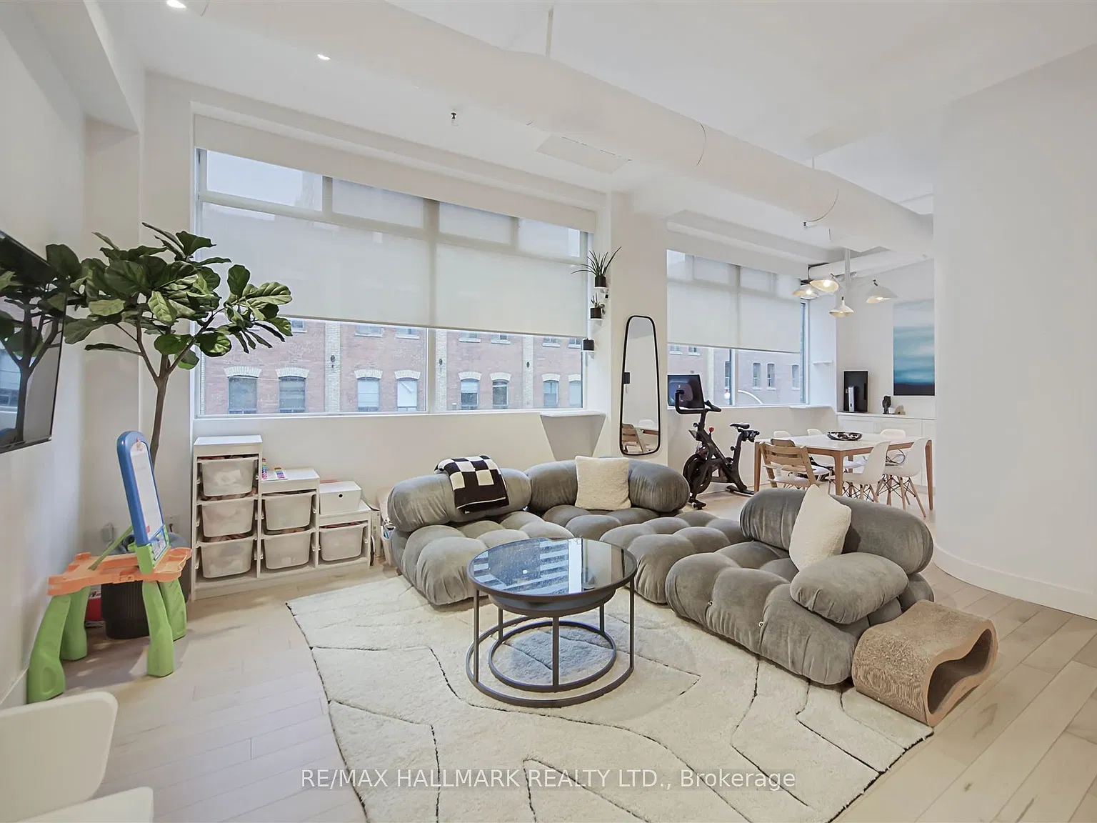 Imperial Lofts — Photo 1