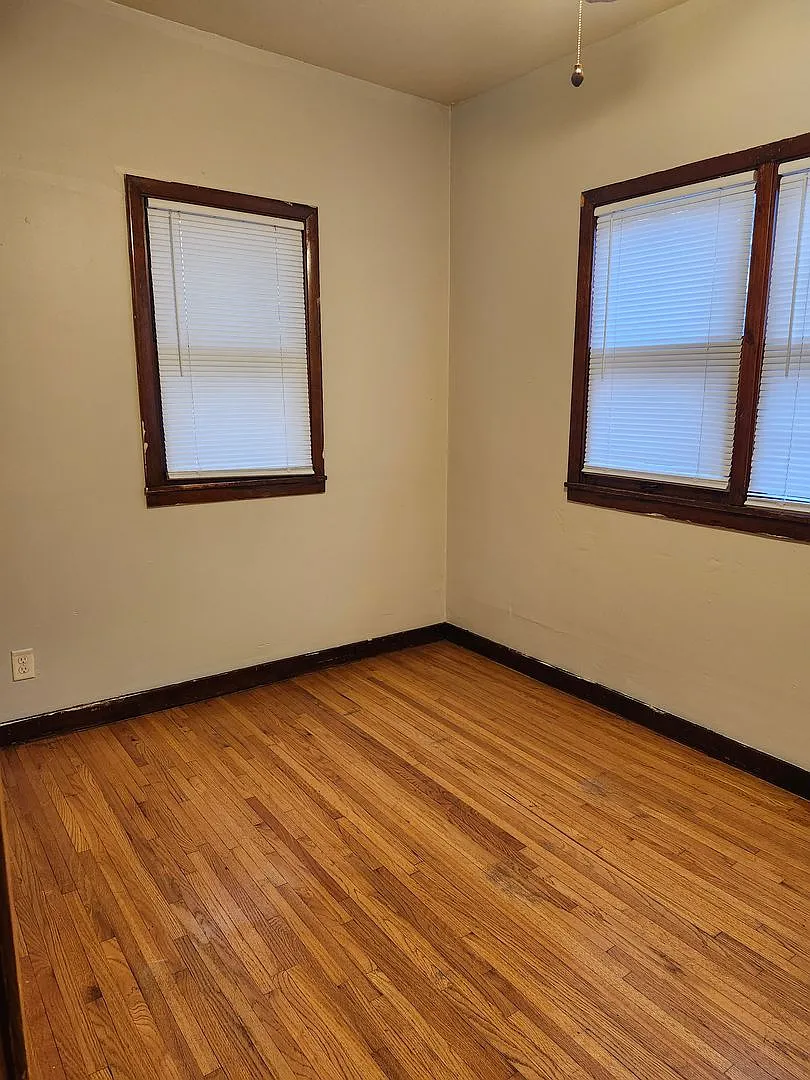 1552 Edmund Ave — Photo 4