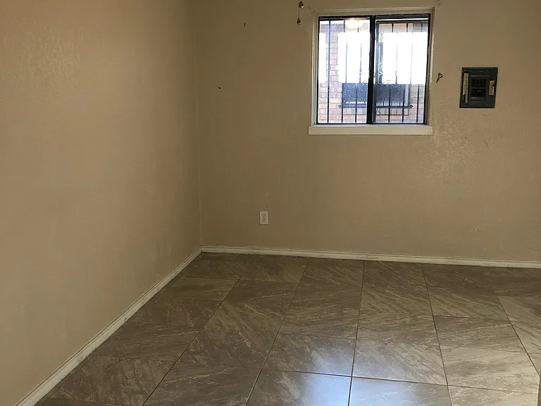 1223 E Hernandez Rd #4 — Photo 5