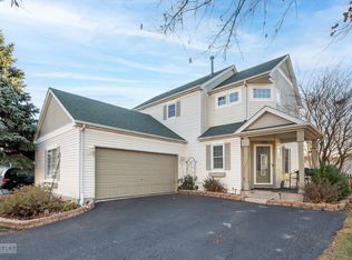 120 Calendula Ct, Romeoville, IL 60446