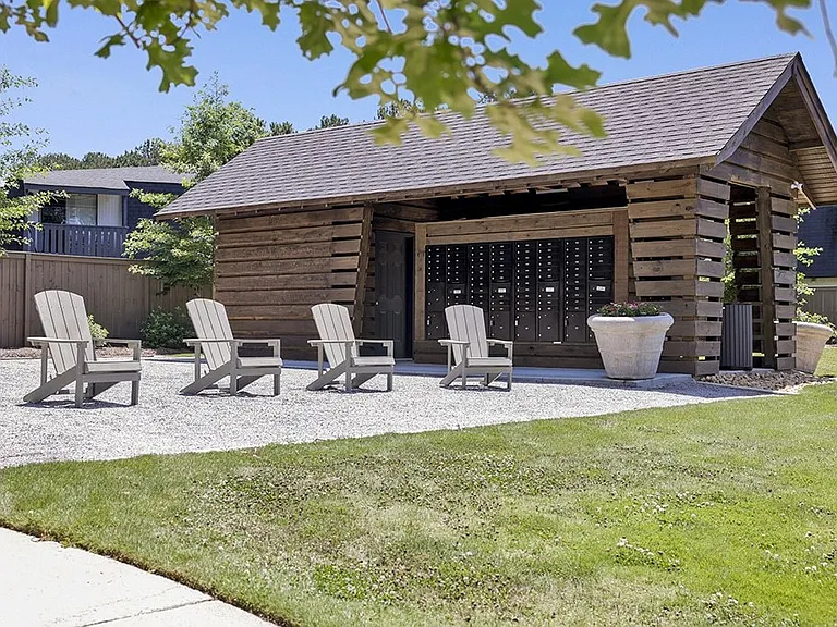 RiverHouse — Photo 25