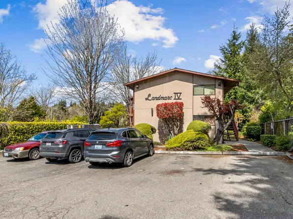 800 S 216th St #1, Seattle, WA 98198