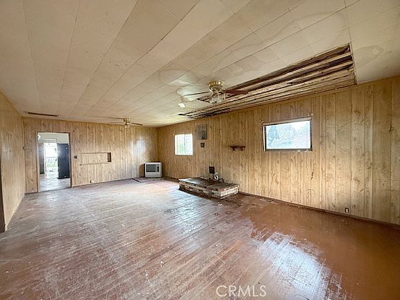 4th image of 560 1st St