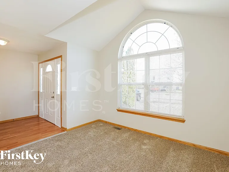 16460 Kingsbrook Dr — Photo 6