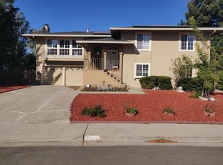 3247 Round Hill Dr #2, Hayward, CA