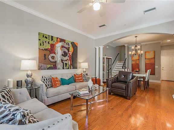 4th image of 2307 Kensington Garden Ln