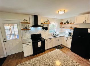 255 Hartford Ave, East Granby, CT 06026