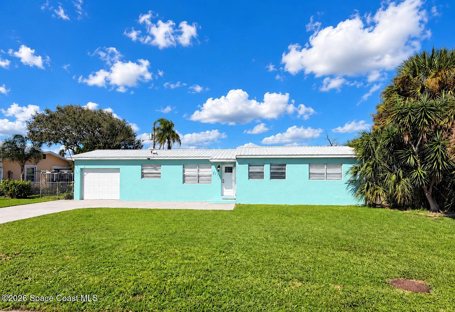 3 bed, 3.0 bath, 1152 sqft, $2,500 — Photo 1