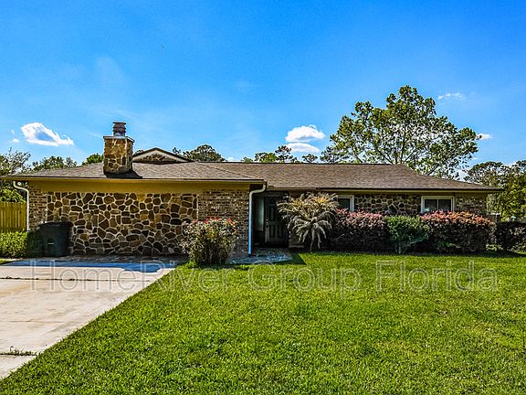 2nd image of 171 Spicewood Cir E