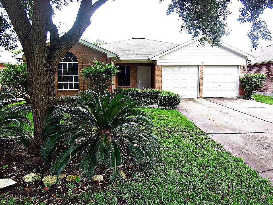 1st image of 20415 Sabal Palms Park