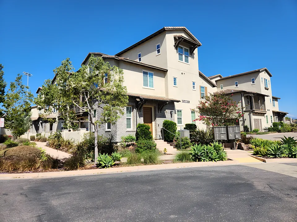 16489 Veridian Cir