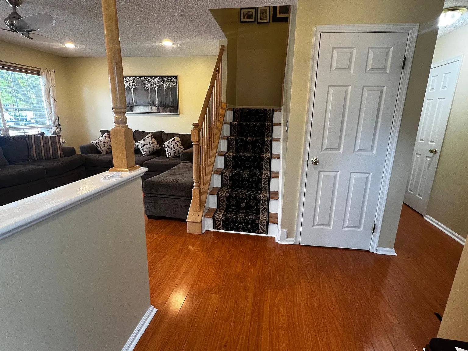 118 Columbus Dr — Photo 2