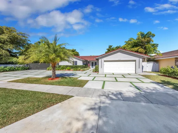 12121 SW 94th St, Miami, FL 33186