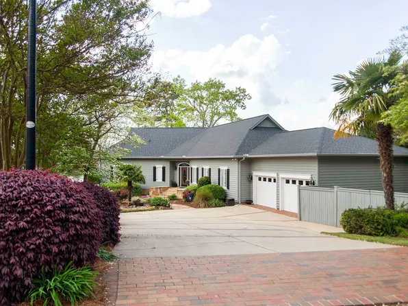 280 Mooring Ln, Lexington, SC 29072