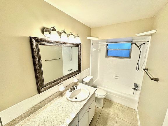 5th image of 3103 37th St N #1B-1Ba-700Sqft