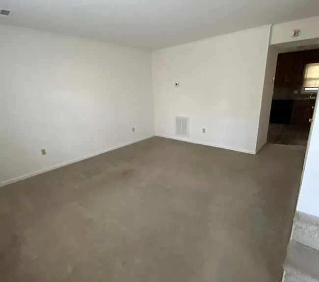 928 Banks Rd #1 — Photo 2