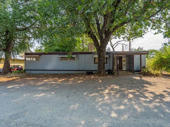 12125 Shaver Ln, Redding, CA 96003