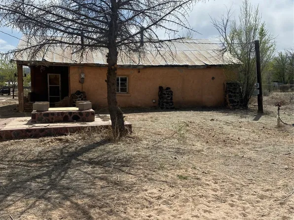 178 State Road 74, Ohkay Owingeh, NM 87566