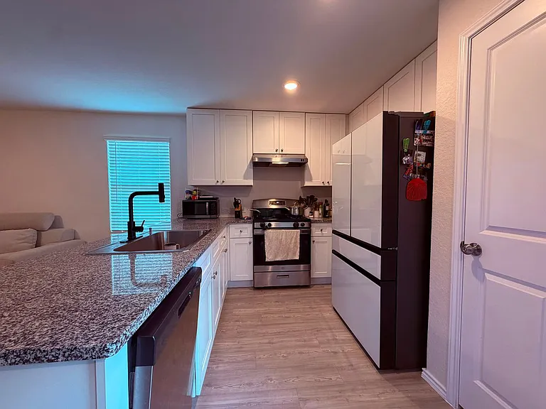 6935 Tides Trl — Photo 12