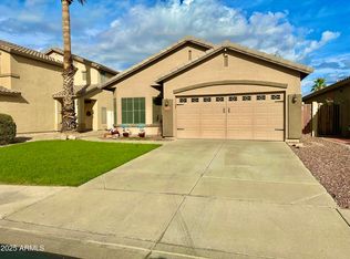 8916 W Cherry Hills Dr, Peoria, AZ 85345