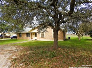 190 County Road 474, Castroville, TX 78009