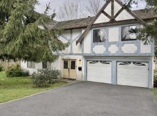 22537 Lee Ave, Maple Ridge, BC V2X 4G6