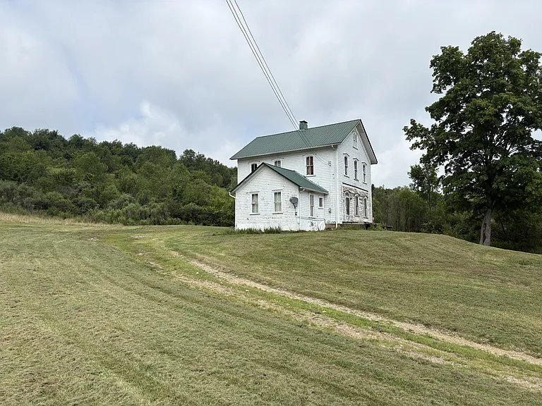 12605 Gibson Rd SW — Photo 1