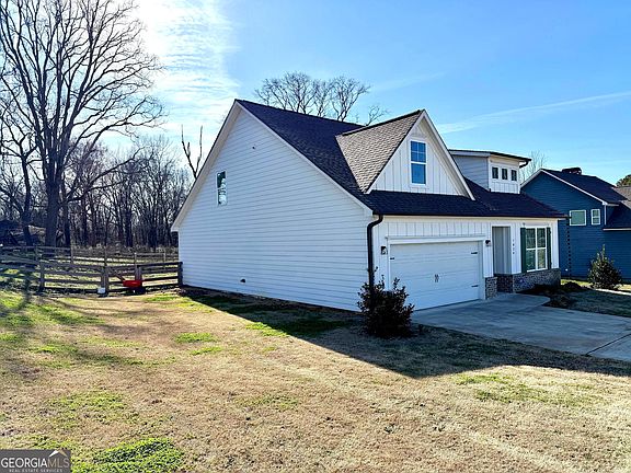 4th image of 1924 Lou Gurley Rd