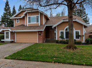 11923 Prospect Hill Dr, Gold River, CA