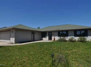 303 McKinley St SW, Warroad, MN 56763