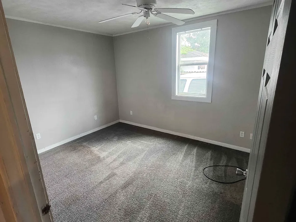 255 E Pennsylvania St #2