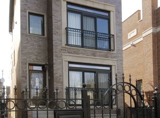 1749 W Huron St, Chicago, IL 60622