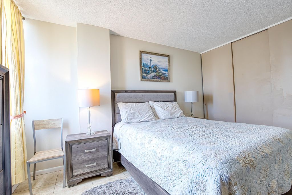 111 Briny Ave APT 504, photo 3