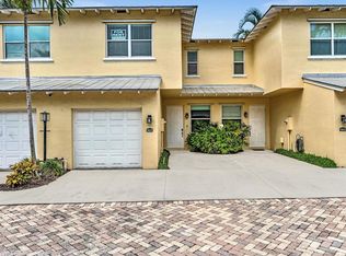 812 SE 4th Ct, Deerfield Beach, FL 33441