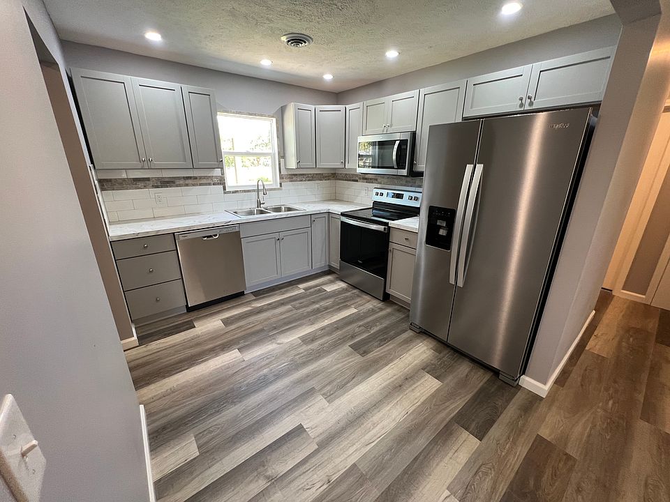 1st image of 905 Osage Ave